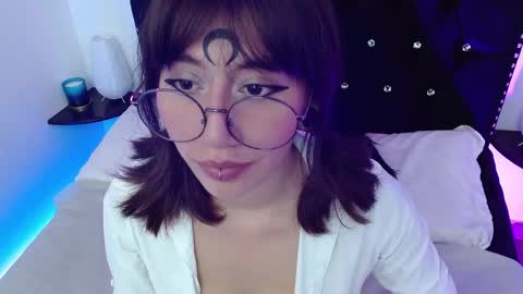 ariah online show from October 31, 10:03 pm