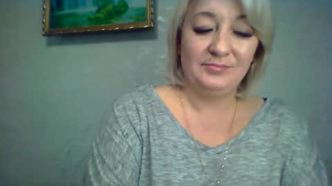 ArielXLoveresss online show from October 28, 7:03 am