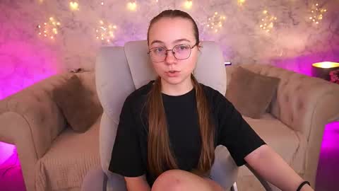 arrinawair online show from March 19, 7:56 am