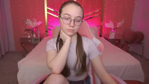 arrinawair online show from March 6, 7:58 am