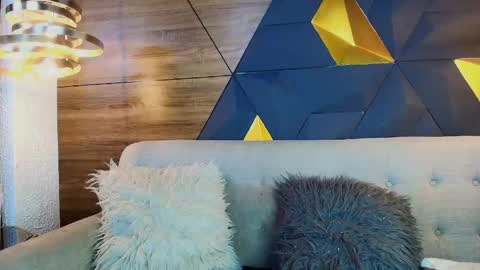 sofia online show from April 15, 11:11 am