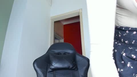 Asami online show from January 17, 1:29 pm