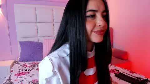 ashley_petit online show from August 6, 1:40 pm
