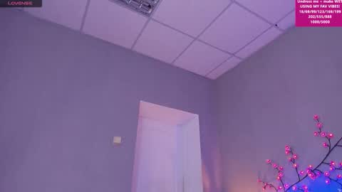 AshleyJonse online show from March 24, 6:41 am