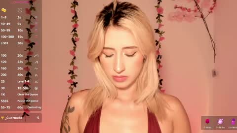 dahiana online show from April 12, 8:00 pm