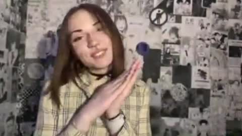 Lily online show from March 20, 7:30 pm