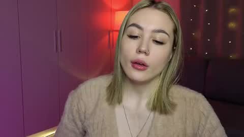 aurelia_voss online show from February 14, 7:10 am