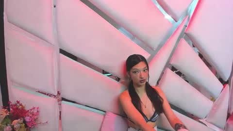 aurora online show from April 13, 2:51 pm