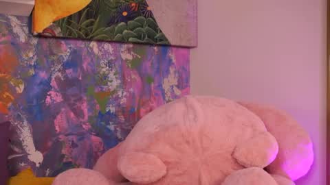 Ava online show from April 9, 7:52 pm