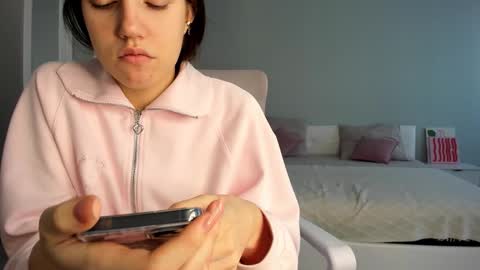 Monica online show from September 17, 12:41 am