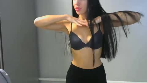 babe Sara3 online show from December 21, 2:15 pm