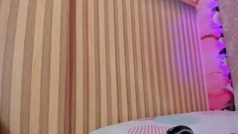 baby__peach___ online show from July 28, 11:08 am