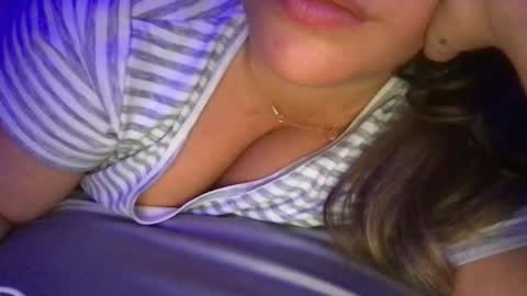 babyhoney333 online show from May 25, 12:09 am