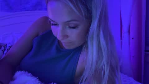 barbiebrittney online show from June 22, 3:47 am