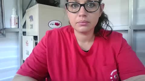 beccabee37 online show from February 9, 7:05 pm