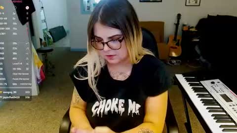 Becca Lubov online show from July 30, 9:04 pm