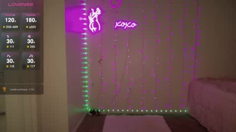 Bella Monroe online show from April 9, 6:19 am