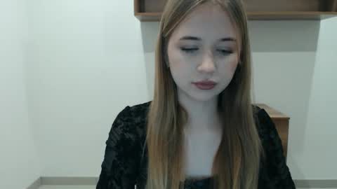 bellochka_ online show from February 8, 1:48 pm