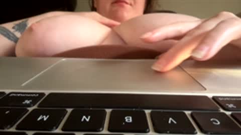 bethw3348 online show from March 5, 10:38 pm