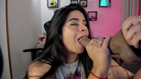 Biancastrong.. IGThebiancastrong online show from April 17, 2:13 am