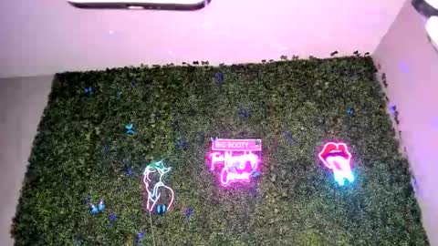 bigbuttsarena online show from April 22, 6:32 am