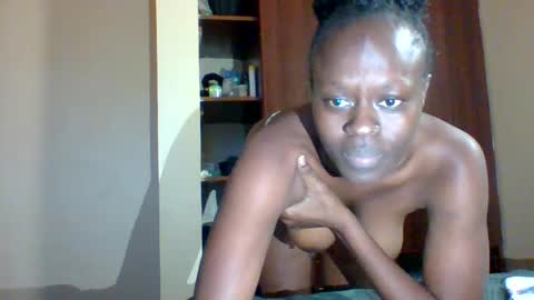 pretty online show from July 28, 3:21 pm