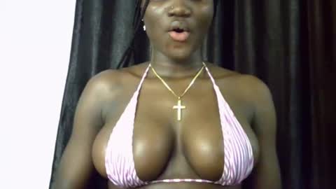 Esthy online show from September 21, 6:39 pm