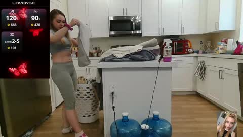 Bubbles online show from April 18, 7:07 pm