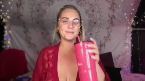 BossMom online show from May 20, 10:07 pm