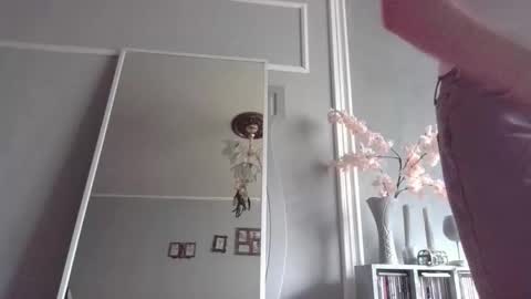 Bossy online show from April 21, 11:39 am