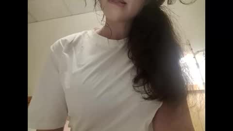 Bouncy Queen Majesty online show from October 24, 6:26 pm