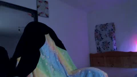 Britney online show from April 8, 3:03 pm