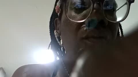 Chocolate Princess  online show from March 12, 6:10 pm