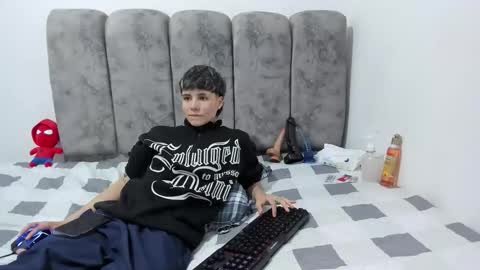 Bruno Cruz online show from June 4, 2:17 am