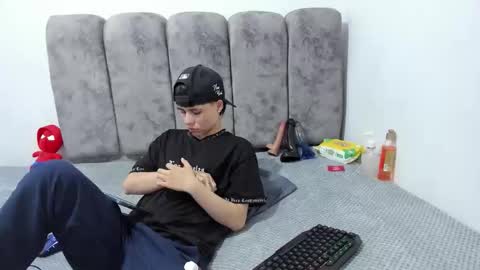 Bruno Cruz online show from June 11, 2:33 am