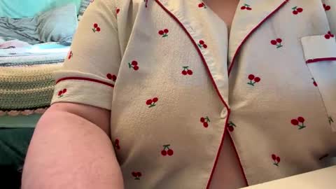 bubblegirl online show from March 28, 1:54 pm