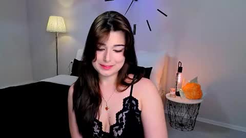 Ari online show from April 22, 2:58 pm