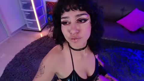   online show from July 11, 3:17 am