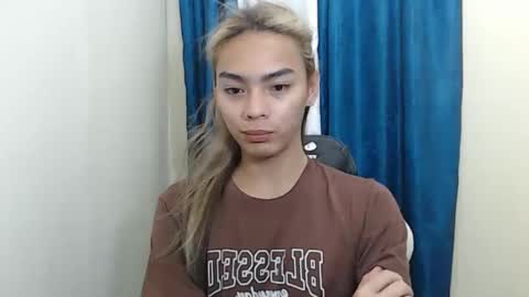 caitlyn online show from March 11, 1:47 pm