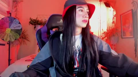 camila online show from April 13, 8:20 pm