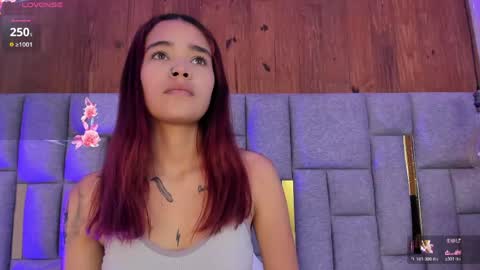 camilaa_smith_ online show from April 18, 7:40 pm