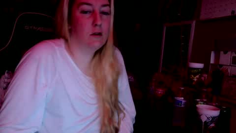 Candi online show from July 15, 2:44 pm