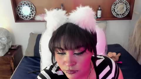 Hanna online show from April 19, 12:21 am