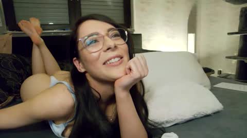 Luci online show from October 3, 7:08 pm