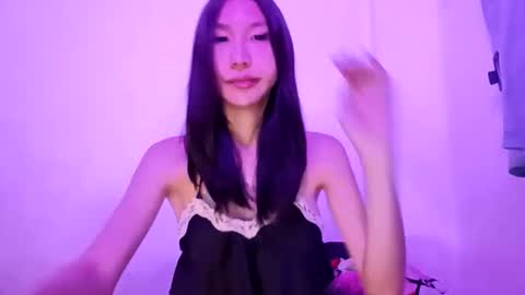 kitkat online show from April 12, 1:58 pm