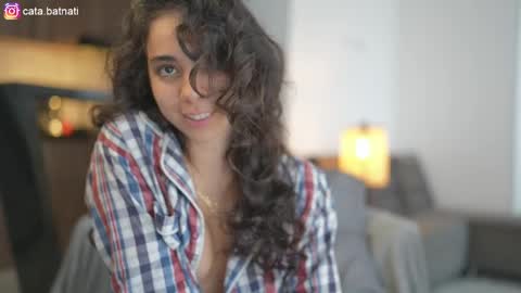 Catalina online show from April 3, 2:59 pm