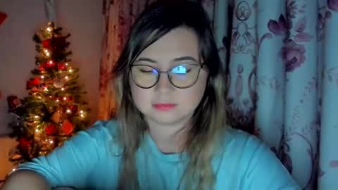 Kat online show from January 3, 9:05 pm