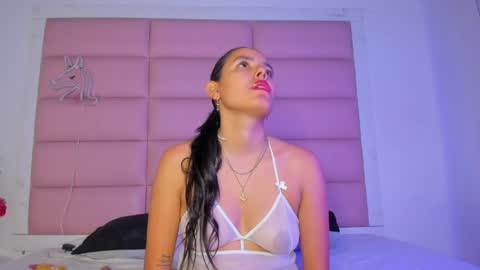 cattalina_25 online show from April 17, 12:40 pm