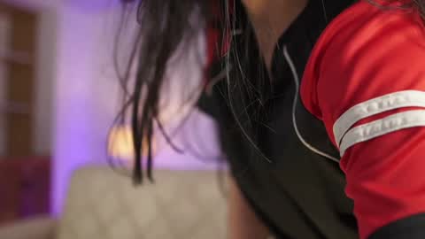 cattleyascaly online show from December 12, 7:37 pm