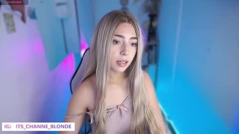 channel_blonde_a online show from October 6, 9:41 pm